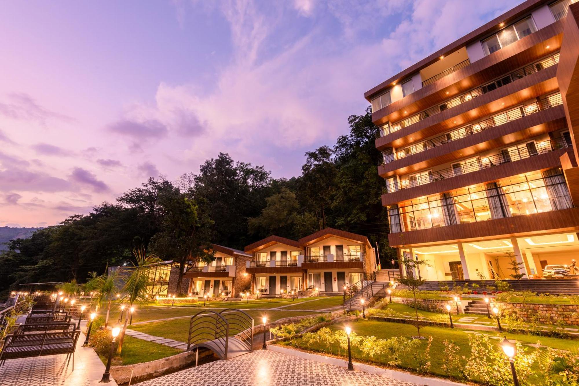 Dls Divine River Resort And Spa, Rishīkesh Eksteriør billede