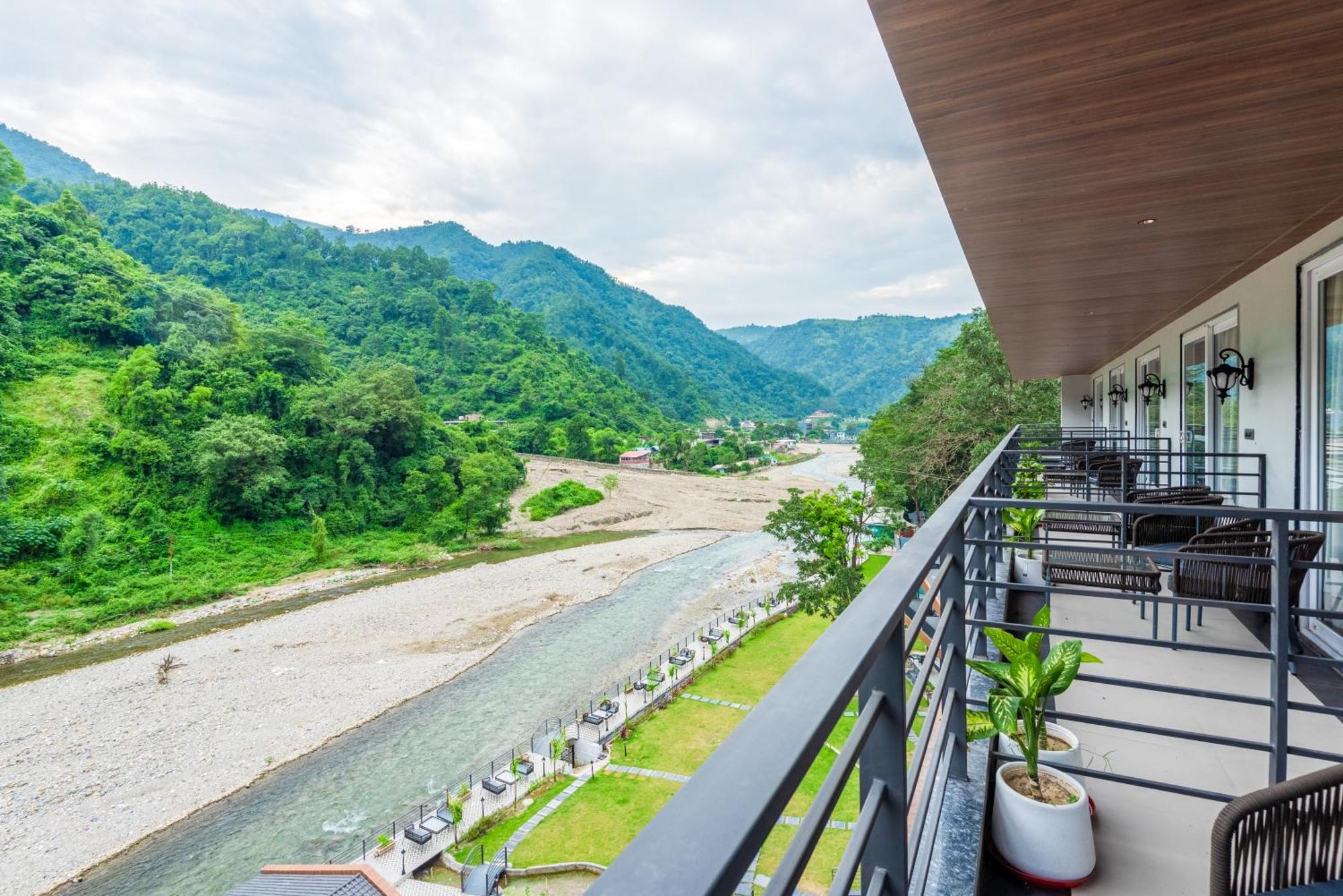 Dls Divine River Resort And Spa, Rishīkesh Eksteriør billede