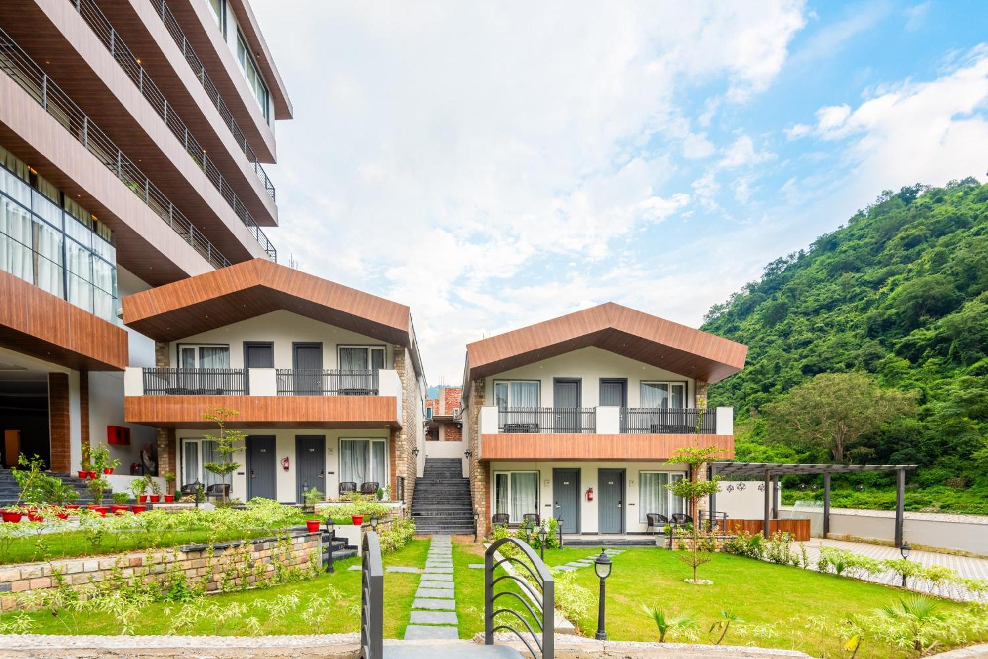 Dls Divine River Resort And Spa, Rishīkesh Eksteriør billede