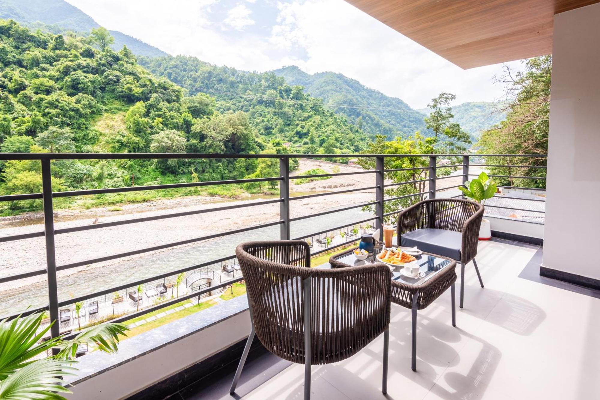 Dls Divine River Resort And Spa, Rishīkesh Eksteriør billede